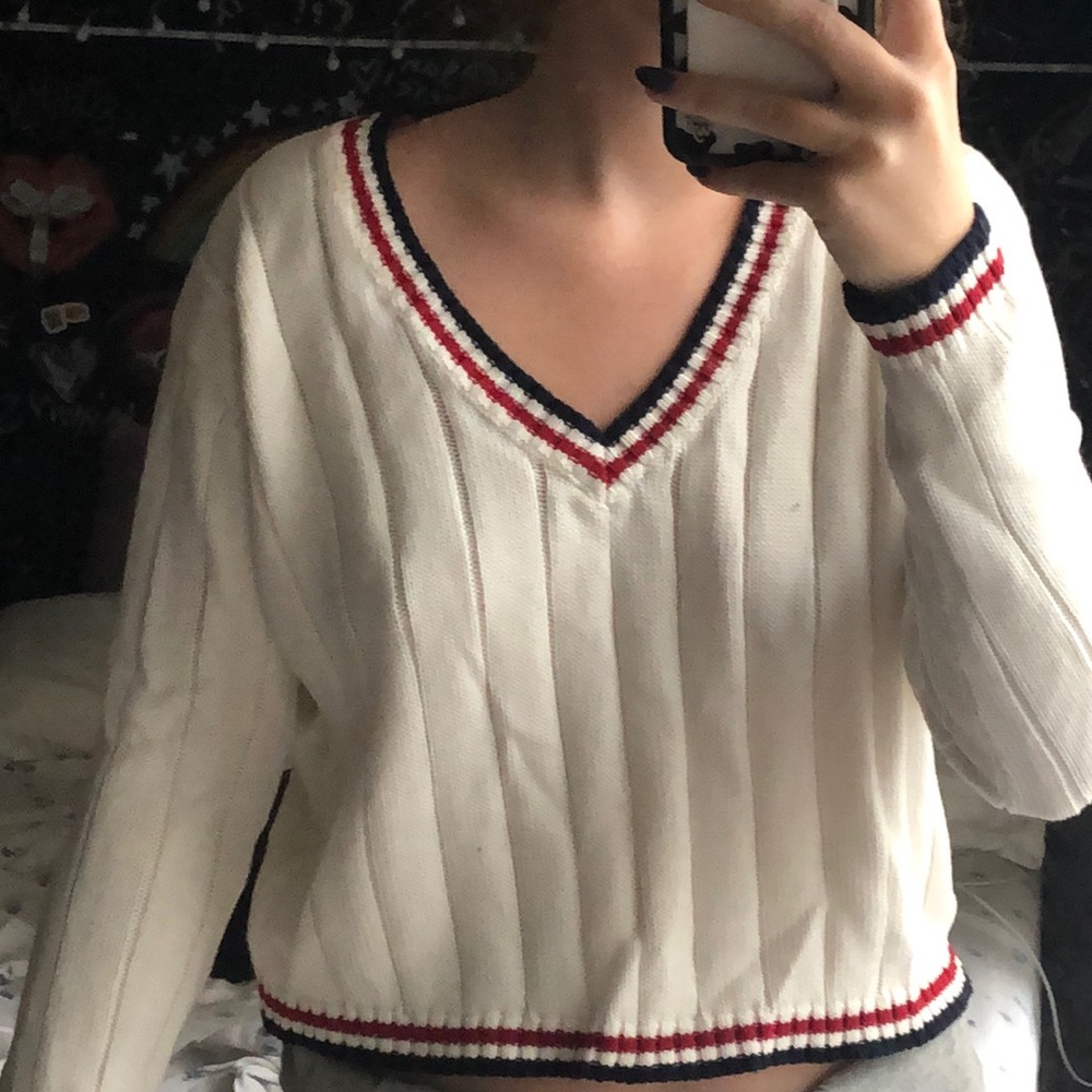Brandy Melville sweater